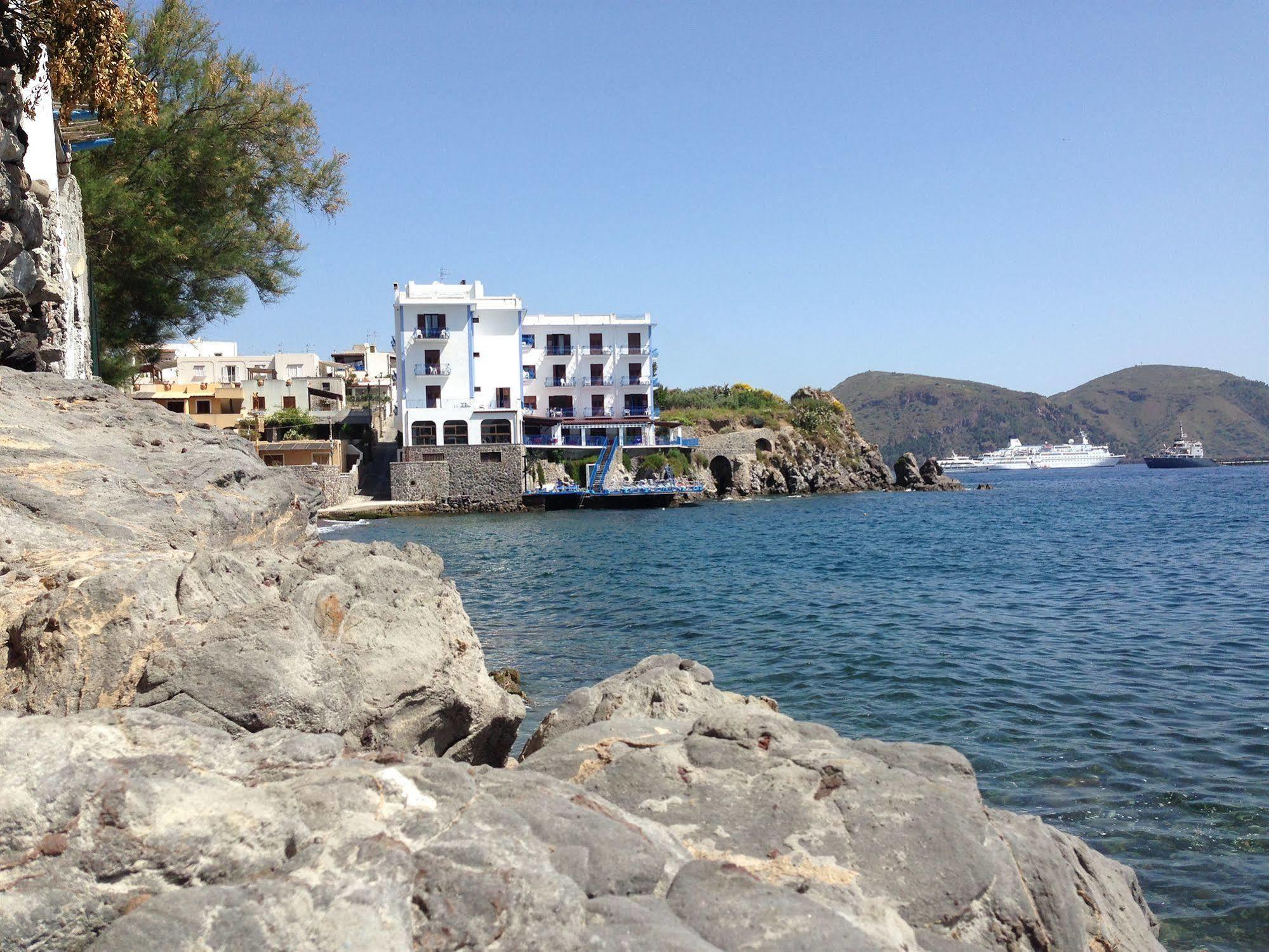 Hotel Rocce Azzurre Λίπαρι Εξωτερικό φωτογραφία