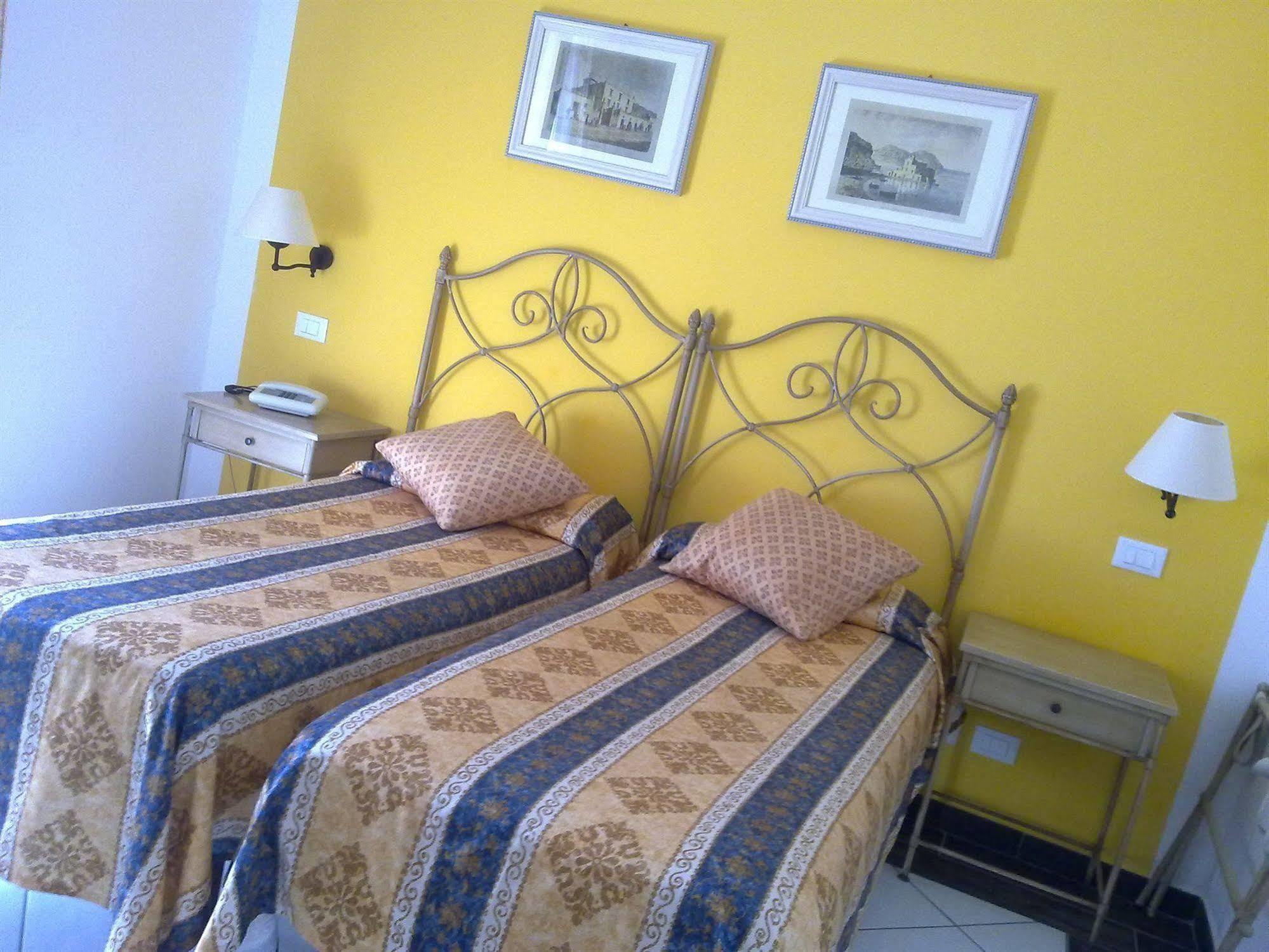 Hotel Rocce Azzurre Λίπαρι Εξωτερικό φωτογραφία