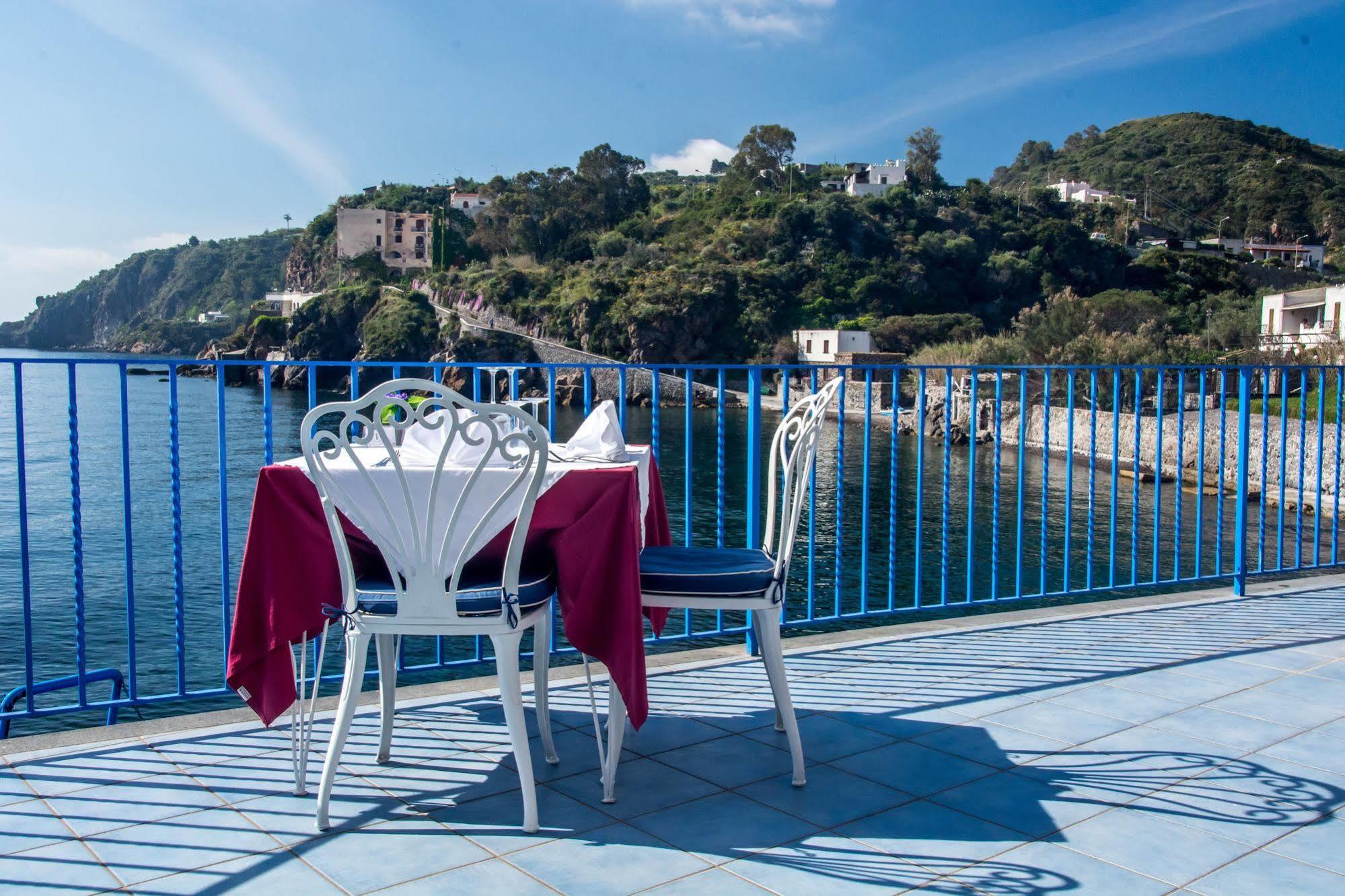 Hotel Rocce Azzurre Λίπαρι Εξωτερικό φωτογραφία