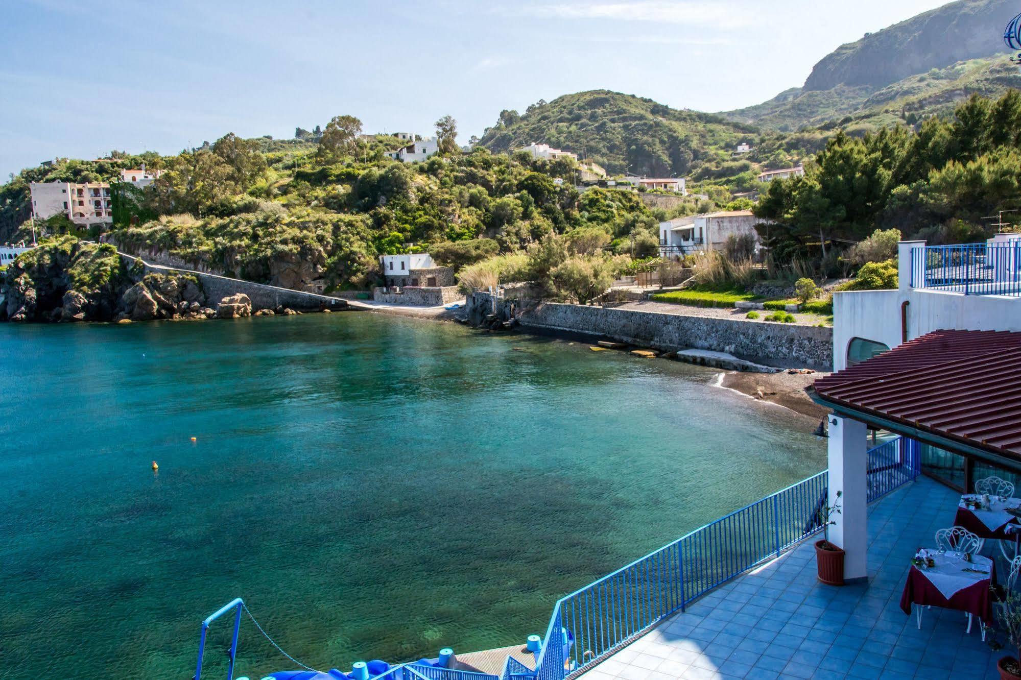 Hotel Rocce Azzurre Λίπαρι Εξωτερικό φωτογραφία